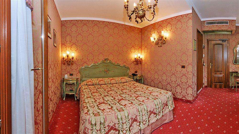 American-dinesen Hotel Venice